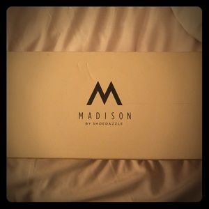 Madison yellow flats